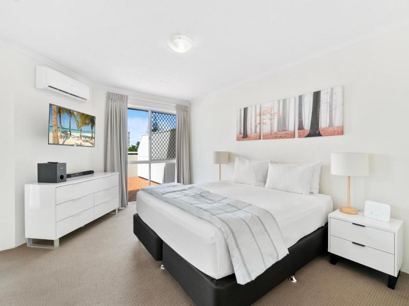 Markham Court Apartments image