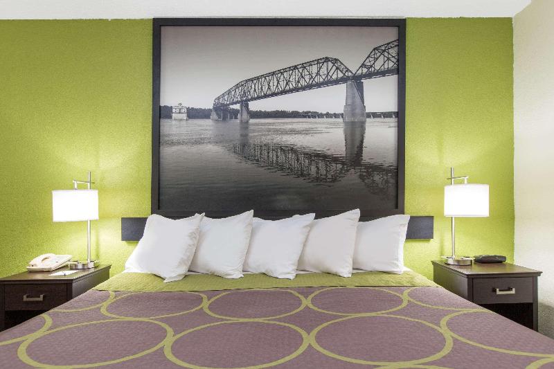 Super 8 by Wyndham Southaven image