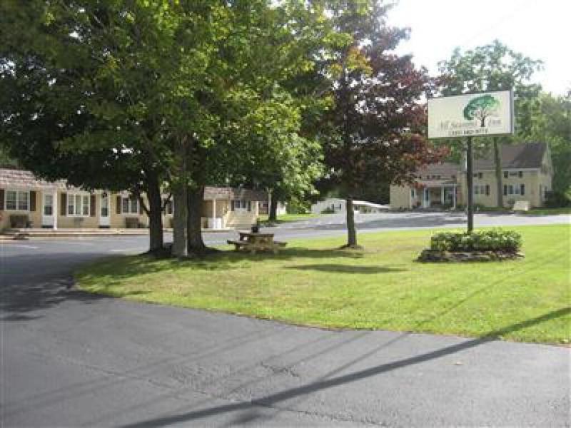 All Seasons Inn image