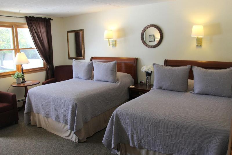 All Seasons Inn image