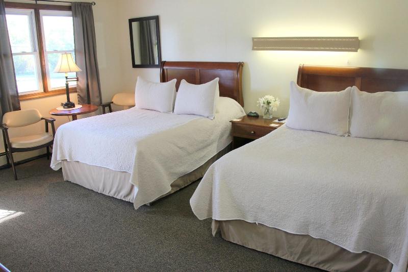 All Seasons Inn image