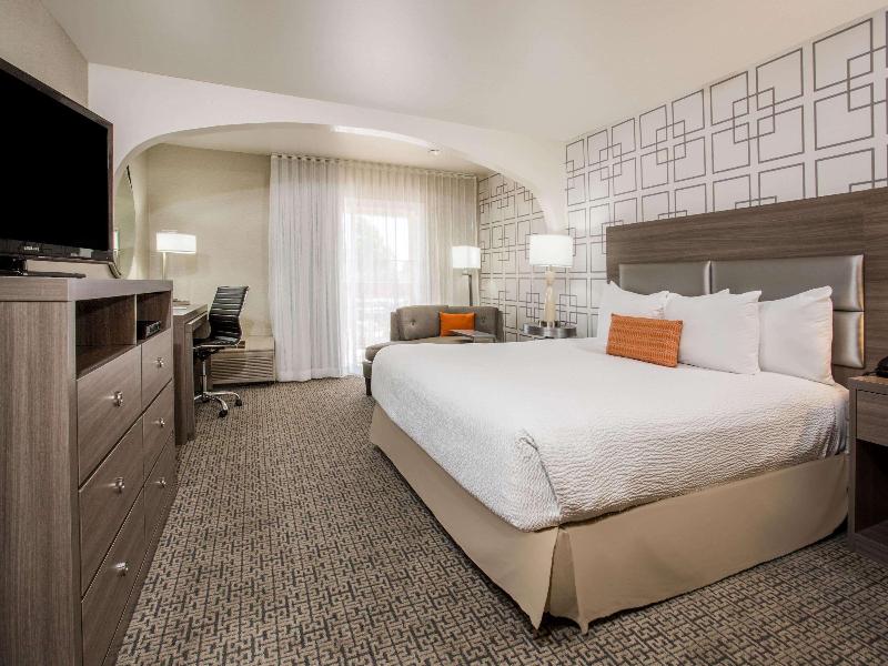 Hawthorn Suites By Wyndham Livermore Wine Country image