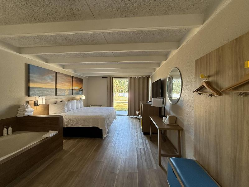Days Inn By Wyndham Ocala North image