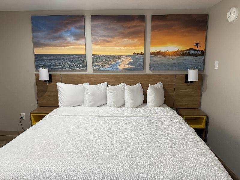 Days Inn By Wyndham Ocala North image