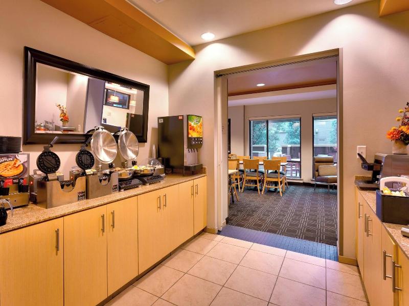 Towneplace Suites Omaha West