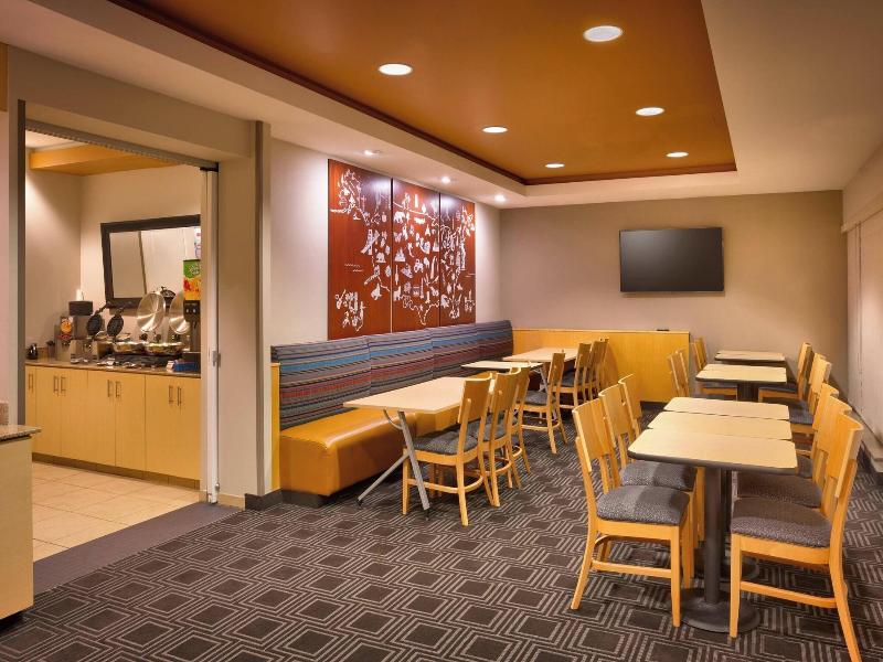 Towneplace Suites Omaha West