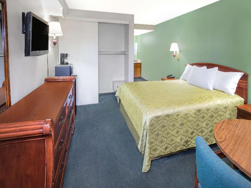 Days Inn by Wyndham Ontario Airport image