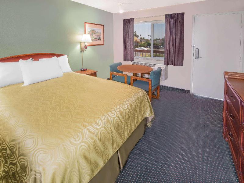 Days Inn by Wyndham Ontario Airport image