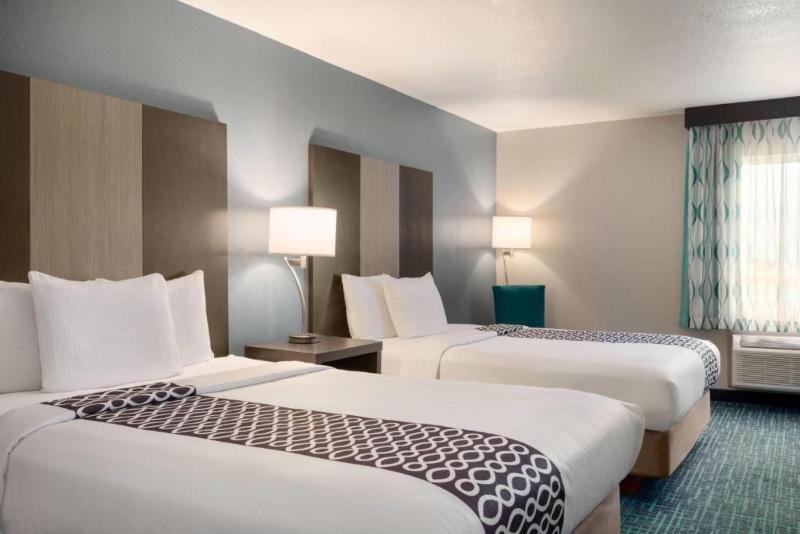 La Quinta Inn Peru Starved Rock State Park image