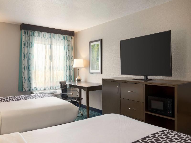 La Quinta Inn Peru Starved Rock State Park image