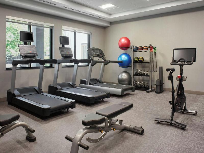 Courtyard By Marriott Hamilton — photo 6