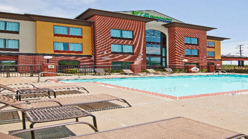 Holiday Inn Express & Suites Olive Branch image