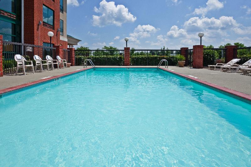 Holiday Inn Express & Suites Olive Branch image