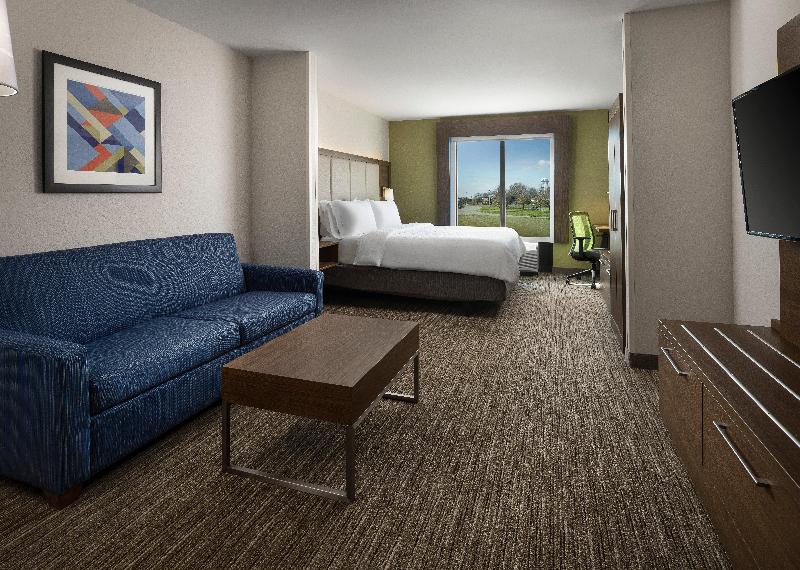 Holiday Inn Express & Suites Olive Branch image