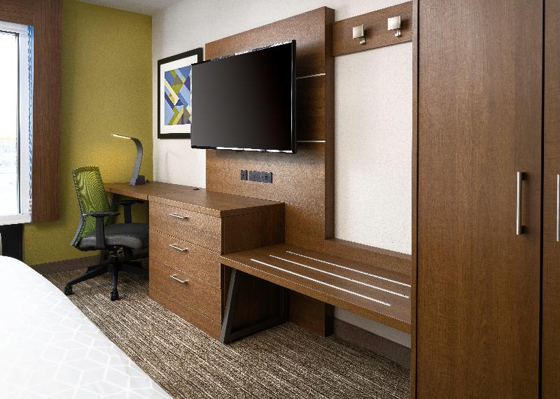 Holiday Inn Express & Suites Olive Branch image