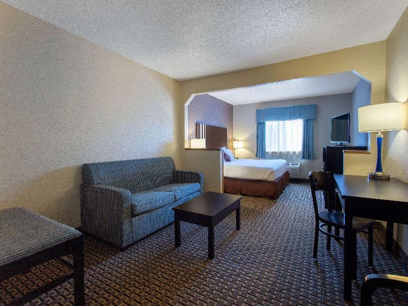 Ramada by Wyndham Glendale Heights/Lombard image