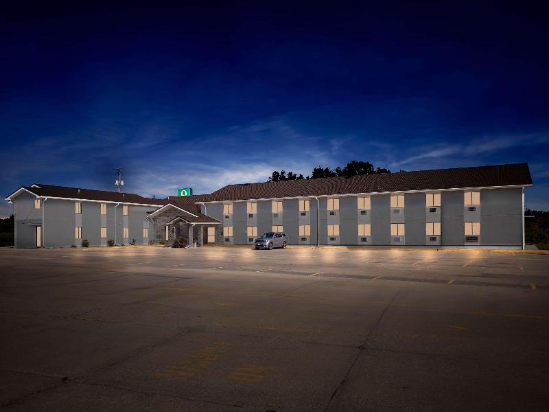 Quality Inn Oskaloosa image