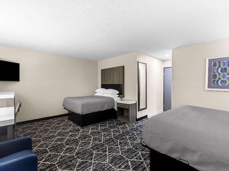 Quality Inn Oskaloosa image