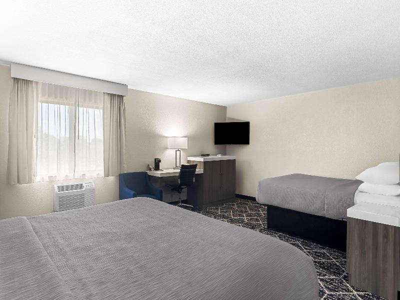 Quality Inn Oskaloosa image