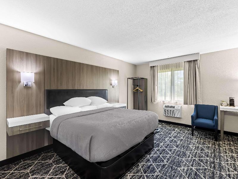 Quality Inn Oskaloosa image