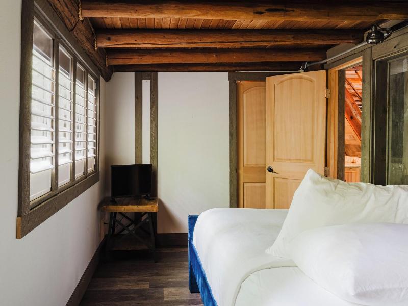 Alta Crystal Resort image