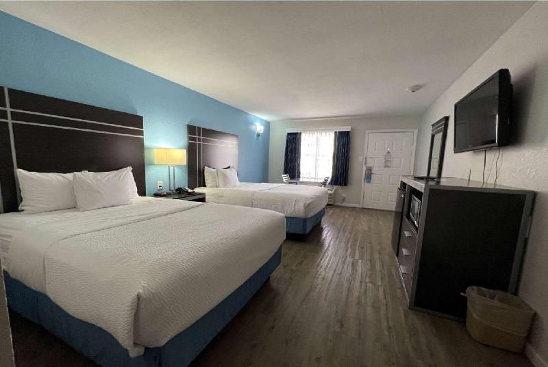 Days Inn by Wyndham Orange image