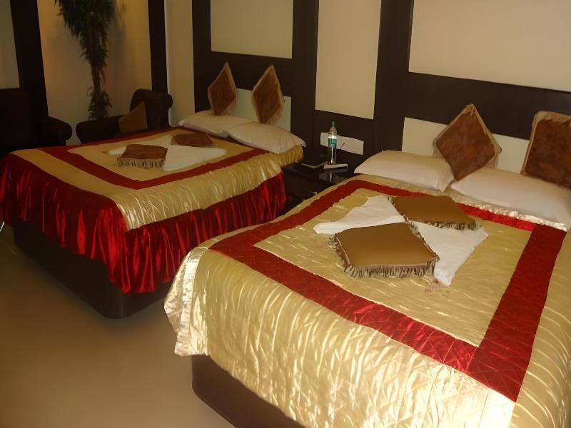 Capital O 12811 Hotel Sree Murugan — photo 26