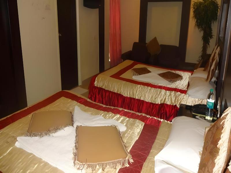 Capital O 12811 Hotel Sree Murugan — photo 2