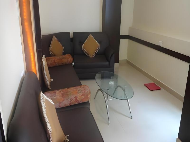 Capital O 12811 Hotel Sree Murugan — photo 8