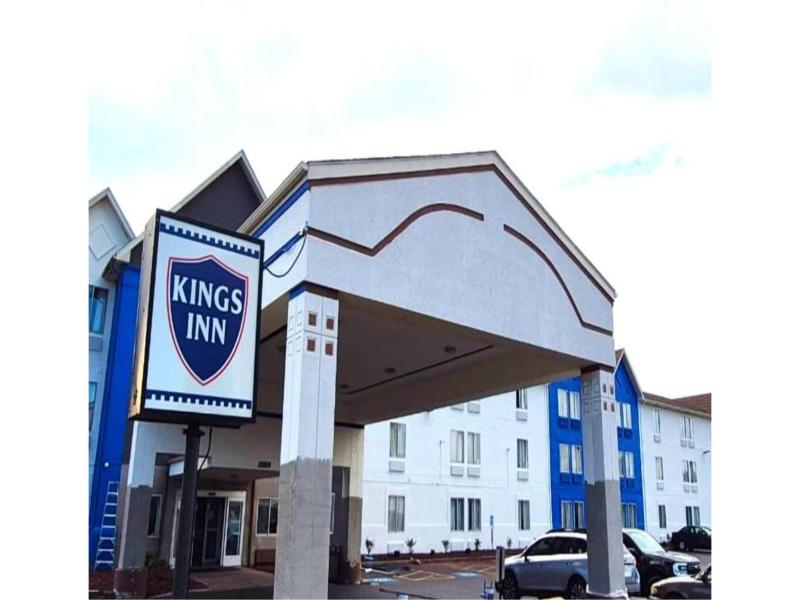Kings Inn By OYO Calumet Park I-57 — general view