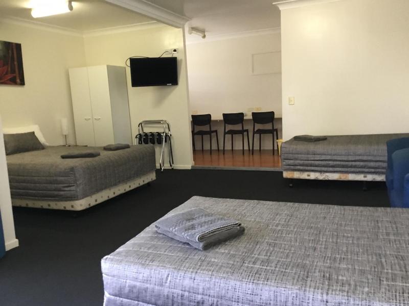 Charleville Waltzing Matilda Motor Inn