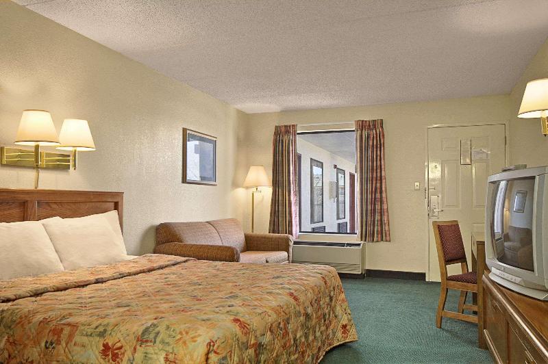 Hotel Days Inn by Wyndham Apple Valley Sevierville