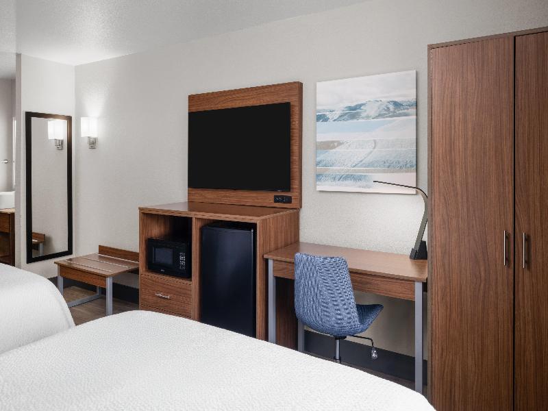 Garner Hotel Pigeon Forge Downtown by IHG image
