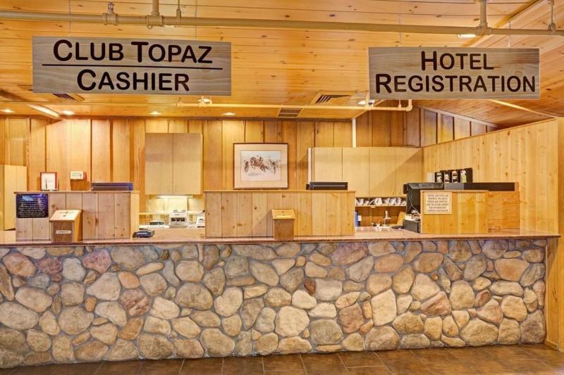 Super 8 by Wyndham Gardnerville Topaz Lake image
