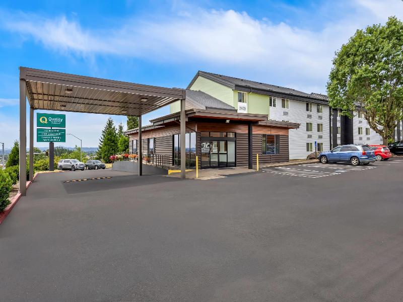 Quality Inn & Suites Clackamas image