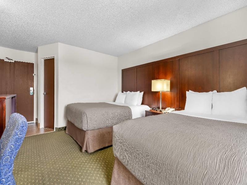 Quality Inn & Suites Clackamas image