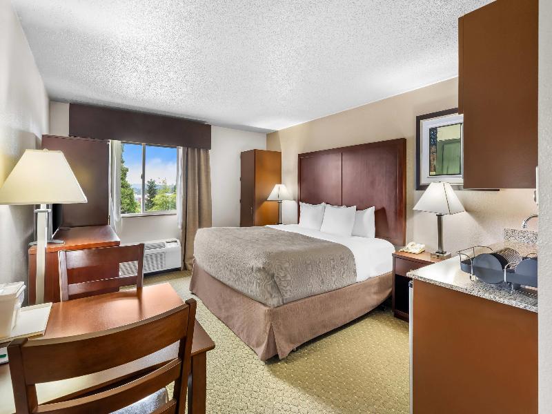 Quality Inn & Suites Clackamas image