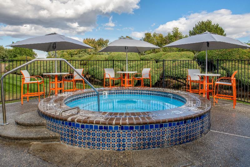 Holiday Inn Richland On The River By IHG image