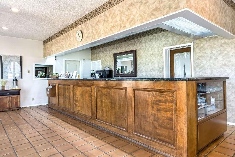 Americas Best Value Inn Paris image