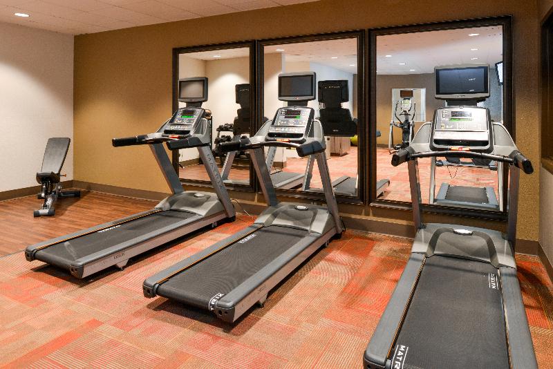 Holiday Inn Poplar Bluff image