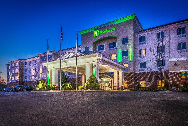 Holiday Inn Poplar Bluff image
