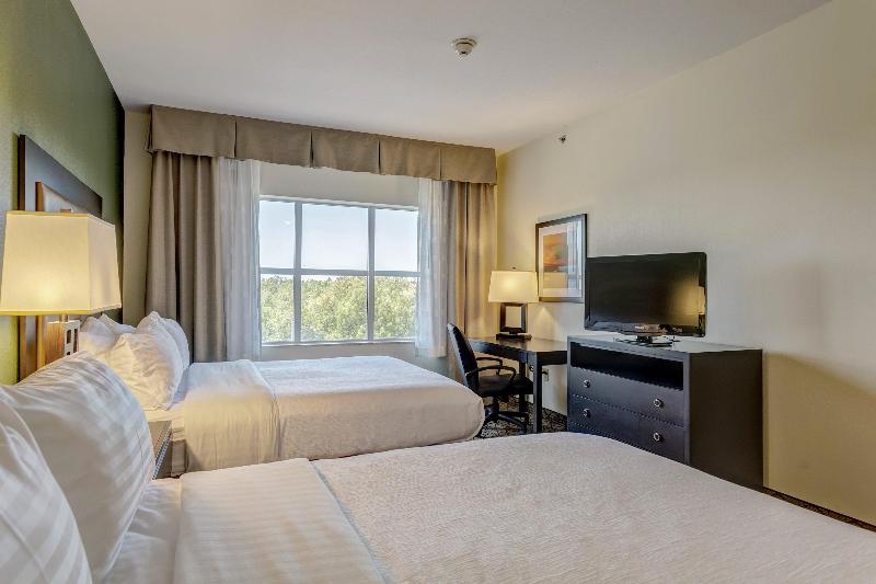 Holiday Inn Poplar Bluff image