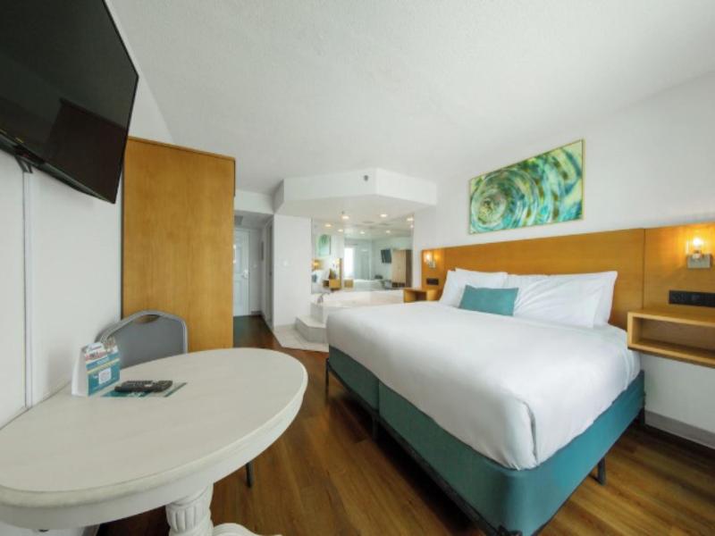 Beachcomber Beachfront Hotel, A By The Sea Resort image