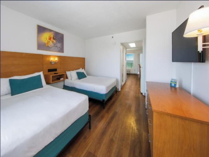 Beachcomber Beachfront Hotel, A By The Sea Resort image