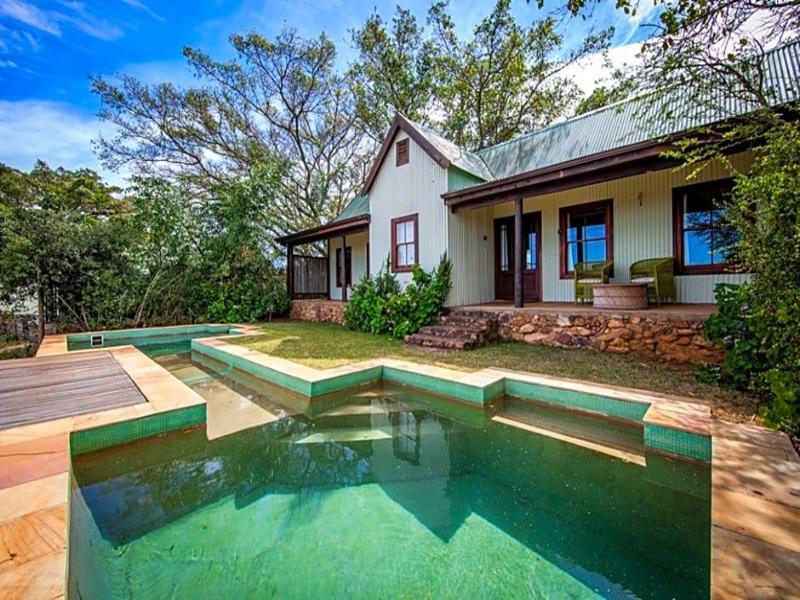 Camp Figtree Hotel image