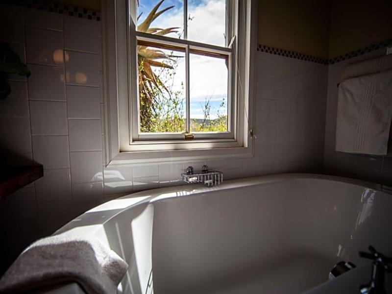 Camp Figtree Hotel image
