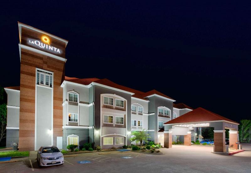 La Quinta Inn & Suites Palestine image