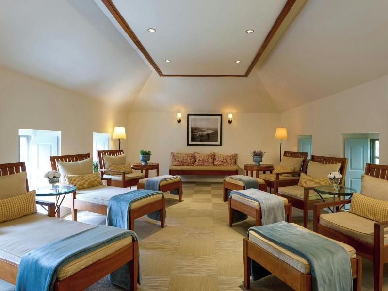 Williamsburg Lodge, Autograph Collection image