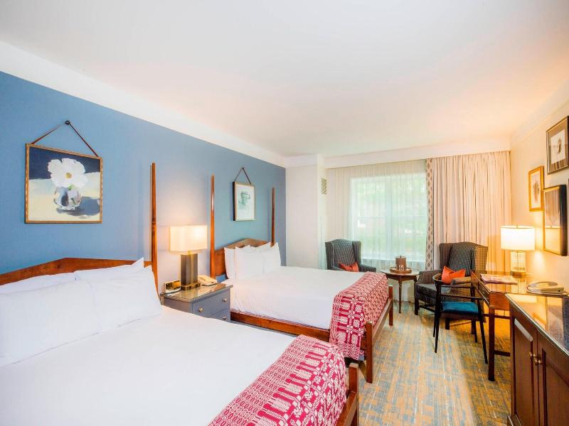Williamsburg Lodge, Autograph Collection image