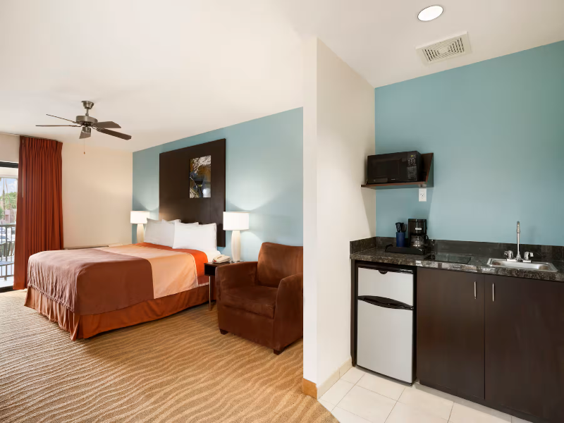 Super 8 By Wyndham Indio image